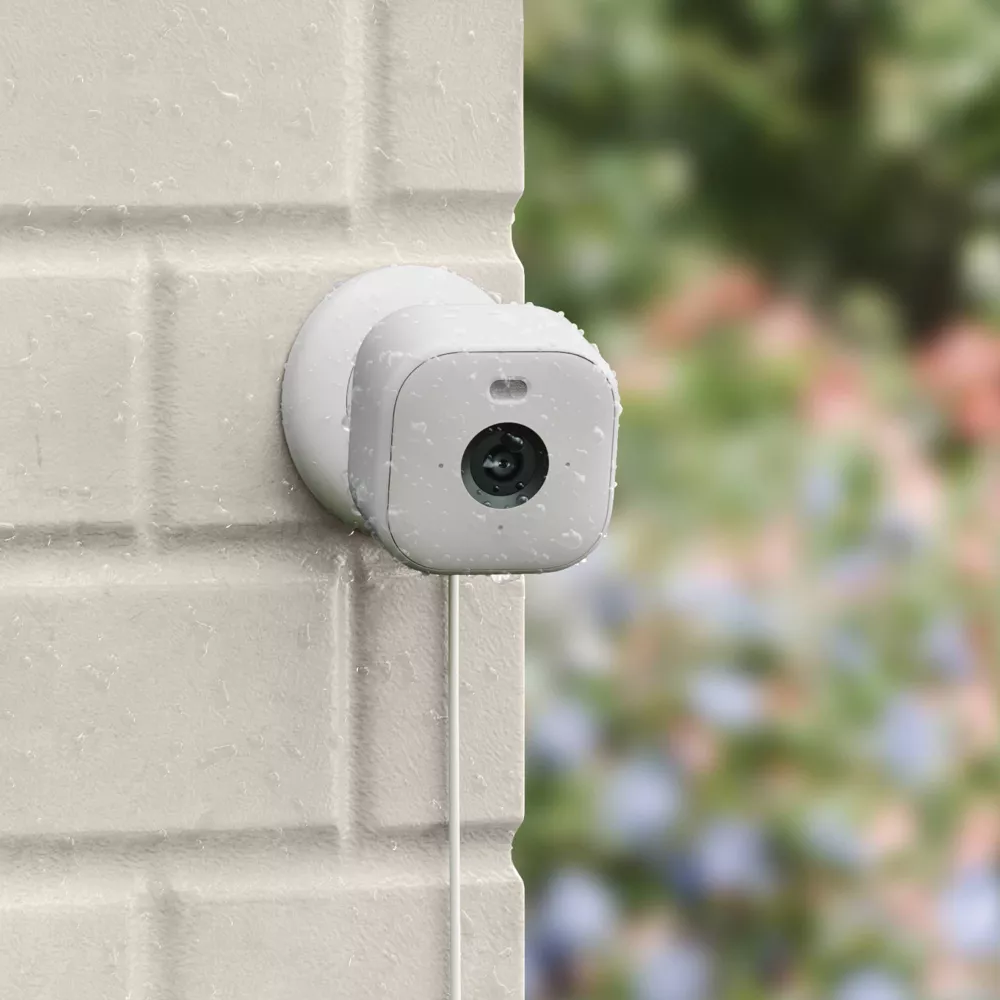 Compact 1080P Surveillance Camera with Built-in Spotlight & Two-way Audio
